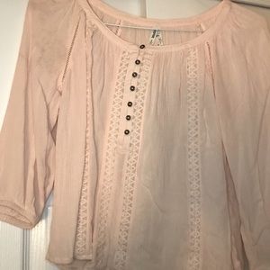 Pink three quarter sleeve shirt